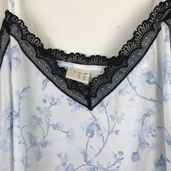 Women’s Blue White Floral Lace Cami, NWT, M + XL, - Picture 3 of 6